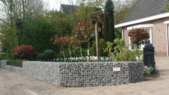 lage-schanskorf-langs-straat-te-nieuwaal-1490193871.jpg